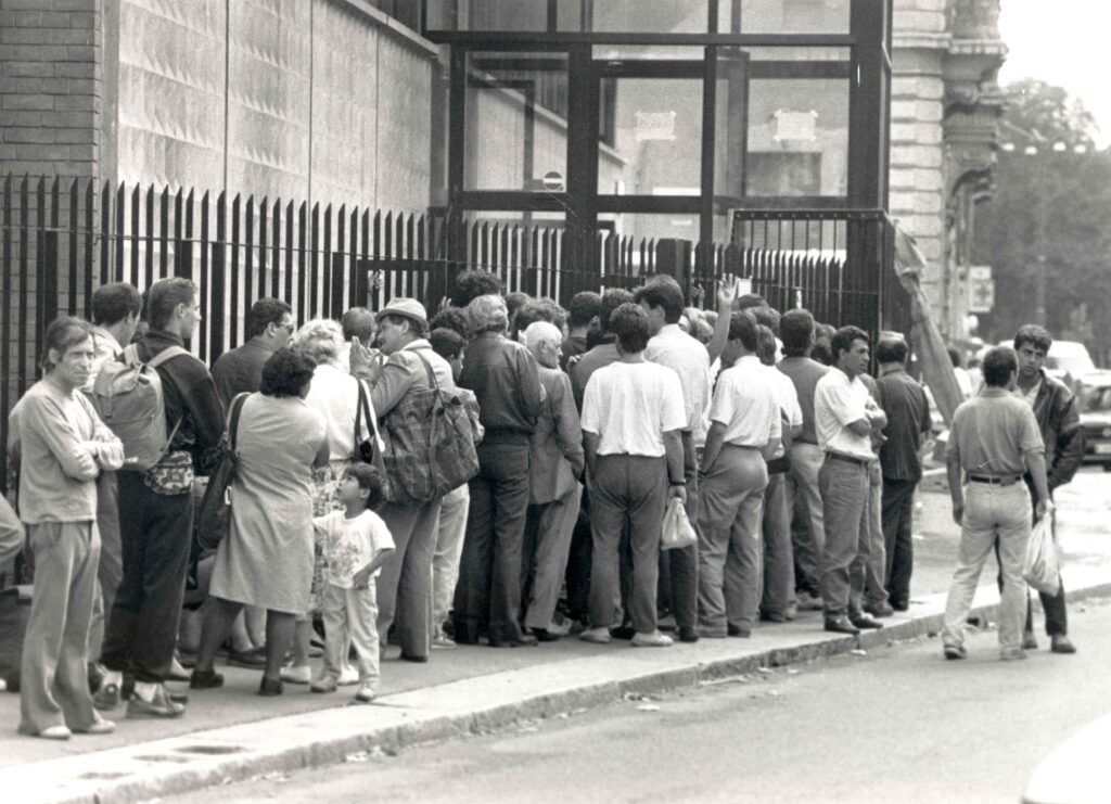 Mensa OSF fila Milano