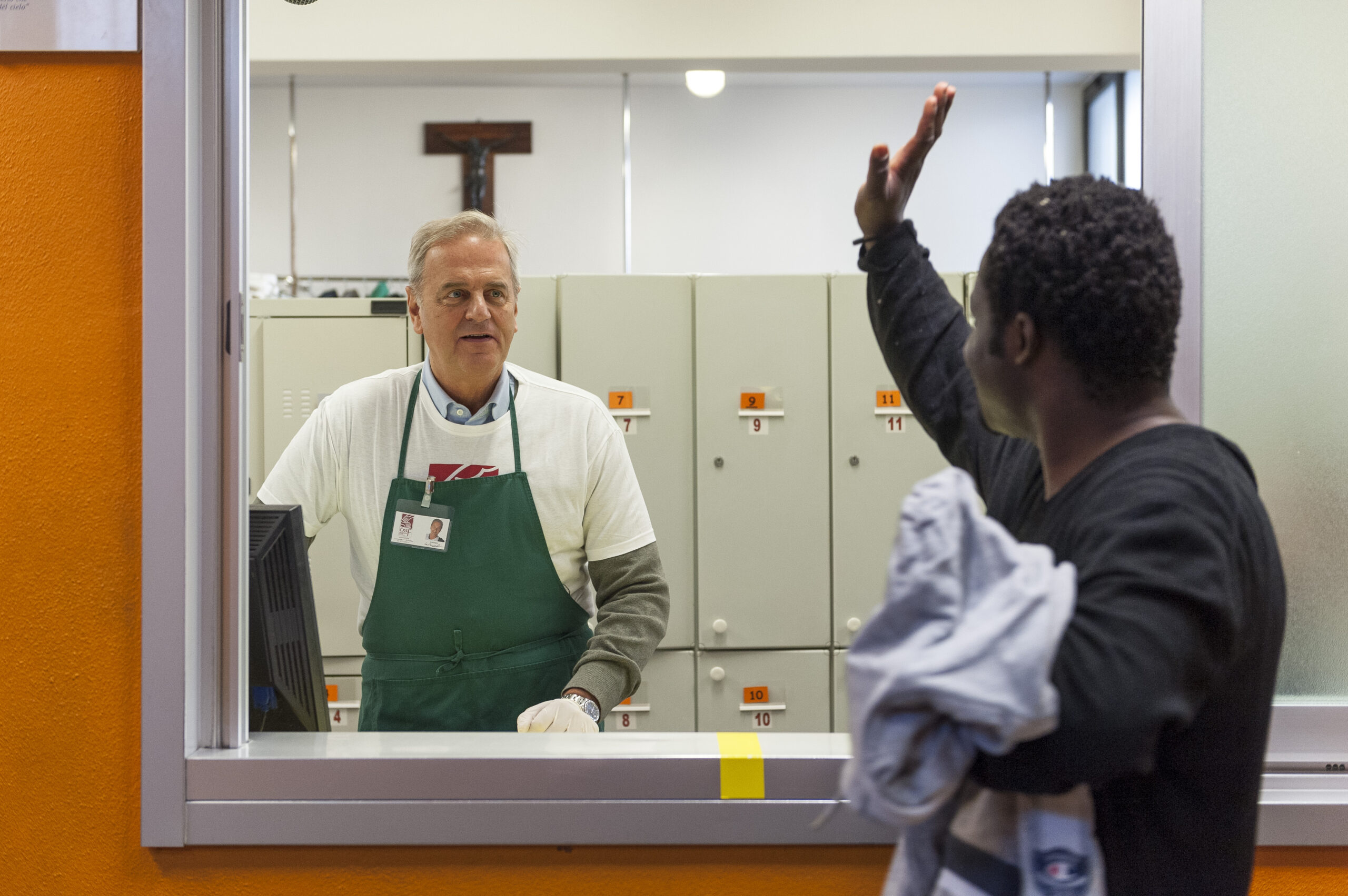 Enrico Bertolino a “Volontario all’Opera per un giorno”